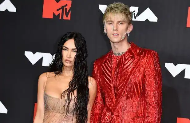 Este fue el rito que hicieron Megan Fox y Machine Gun Kelly luego de comprometerse