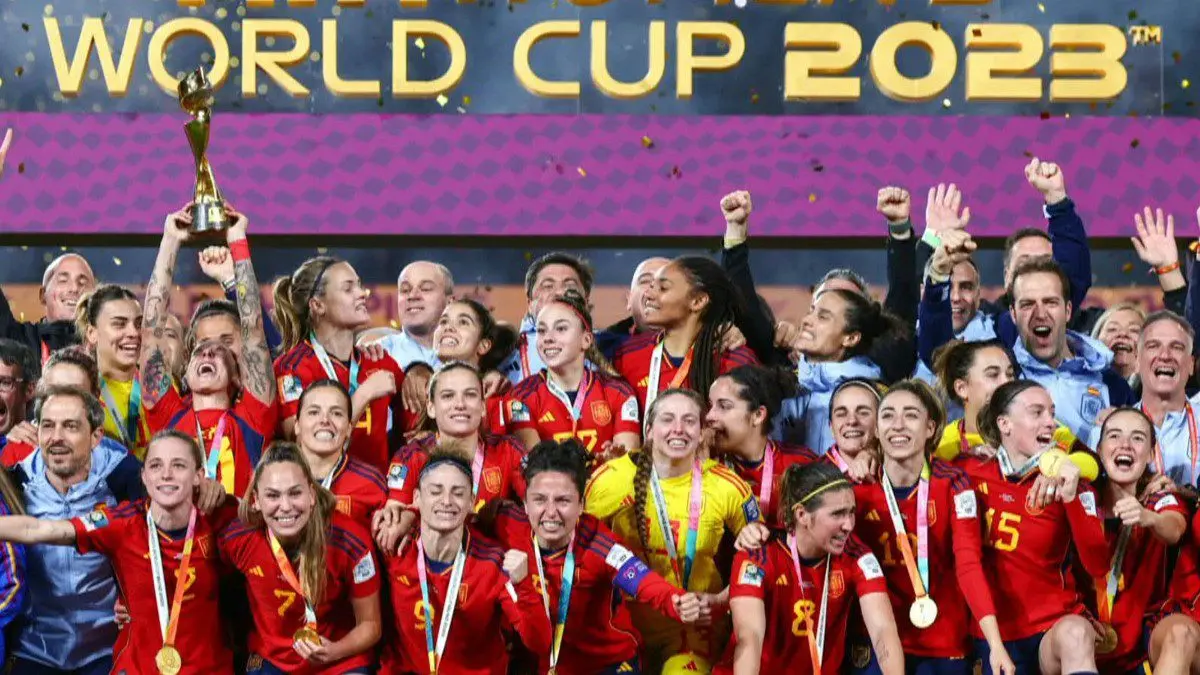 EN FOTOS: hasta Letizia celebró a la España que rompió barreras