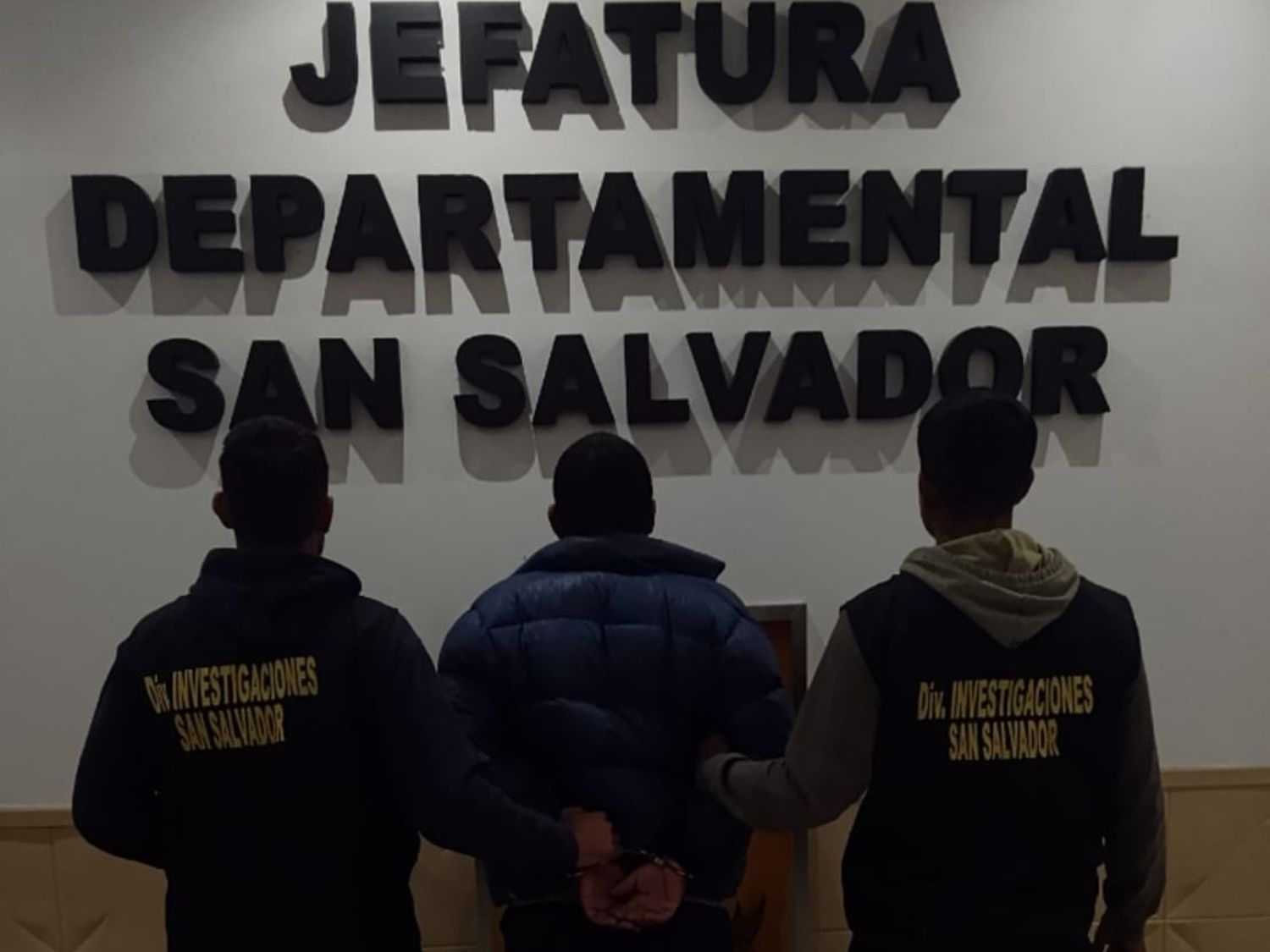 Detienen en San Salvador a un hombre con pedido de captura nacional por defraudación
