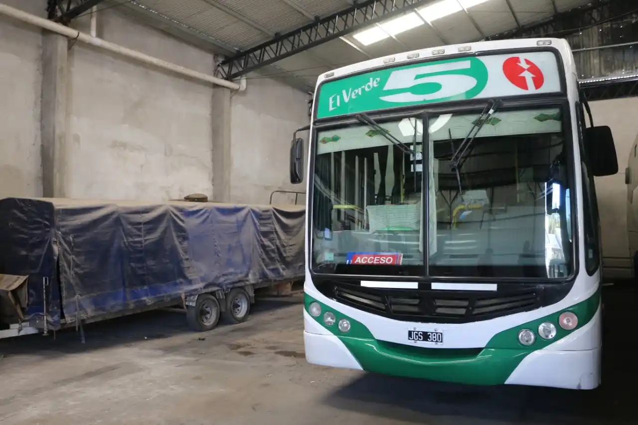 Tras el "compromiso" de los vecinos, El Verde retoma su recorrido habitual