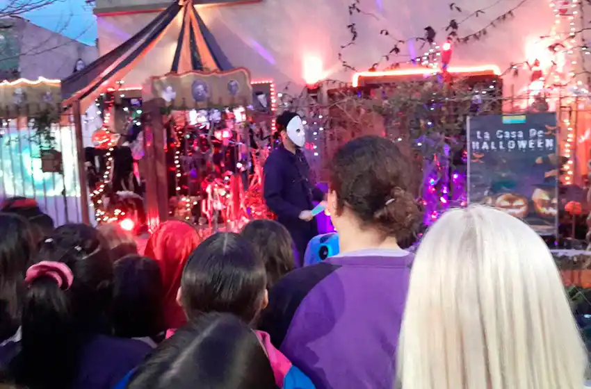 La Casa de Halloween tuvo su noche de fiesta, llena de sorpresas