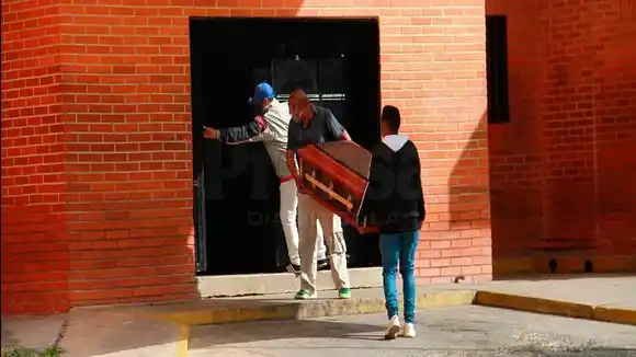 ¡HORROROSO! Estrangulan y queman a un joven de 17 años en el estado Lara