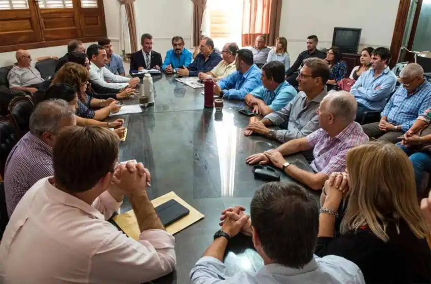Los intendentes piden una paritaria que no comprometa las arcas de sus municipios