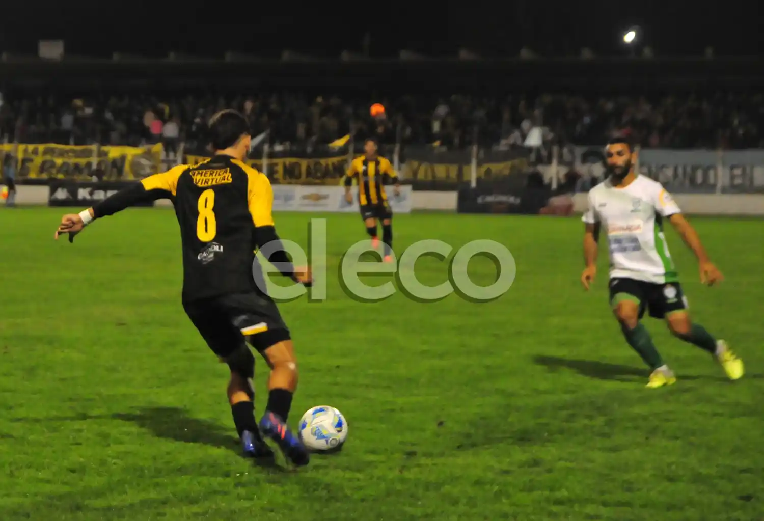 Vallejo, en posición ofensiva.