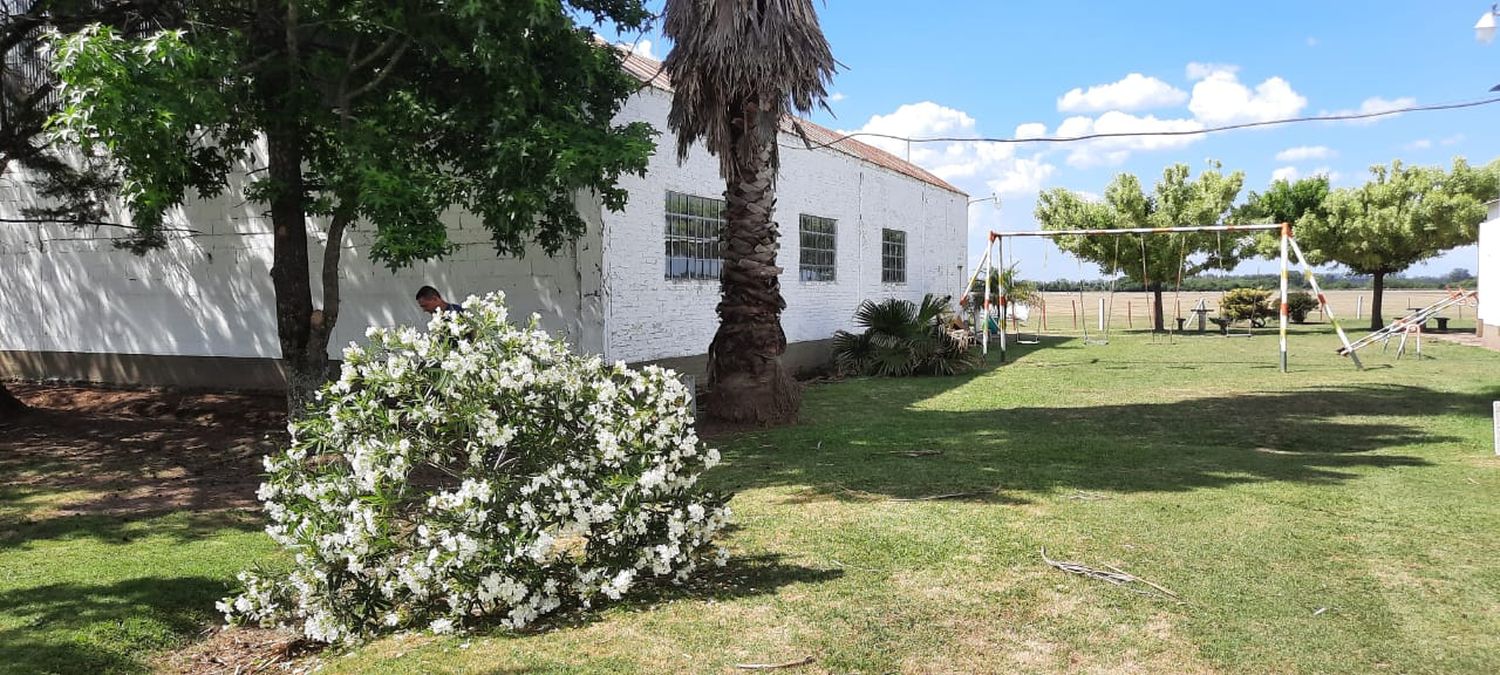 Desalojo en el Aeroclub: permiten mantener aviones en el hangar principal hasta la asamblea extraordinaria