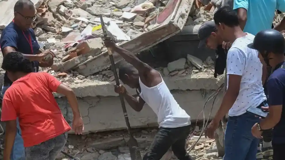 Trabajos de rescate en Venezuela