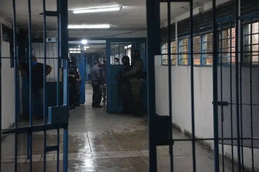 Insólito: intentaron fugarse de una cárcel santafesina durante el partido de la Selección