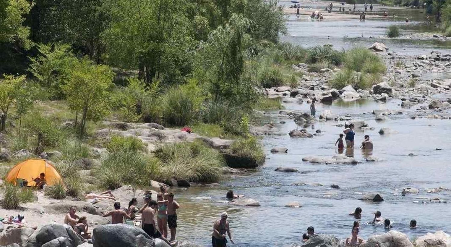 Córdoba: un turista murió ahogado en el río Los Reartes