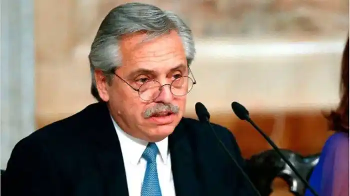 El presidente quiere una ley  que congele alquileres y prohibir ejecuciones hipotecarias