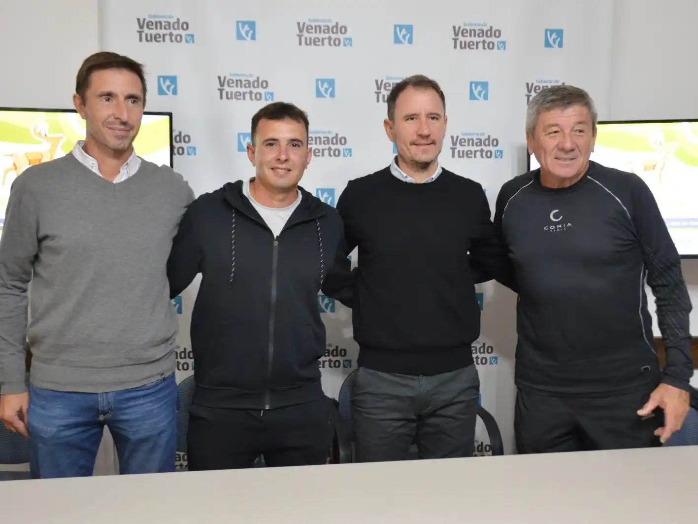 Jordán, Falcone, Pellegrini y Coria durante la conferencia.