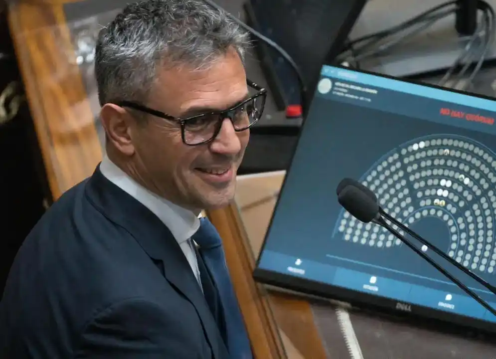 Martin Menem levanta la sesión