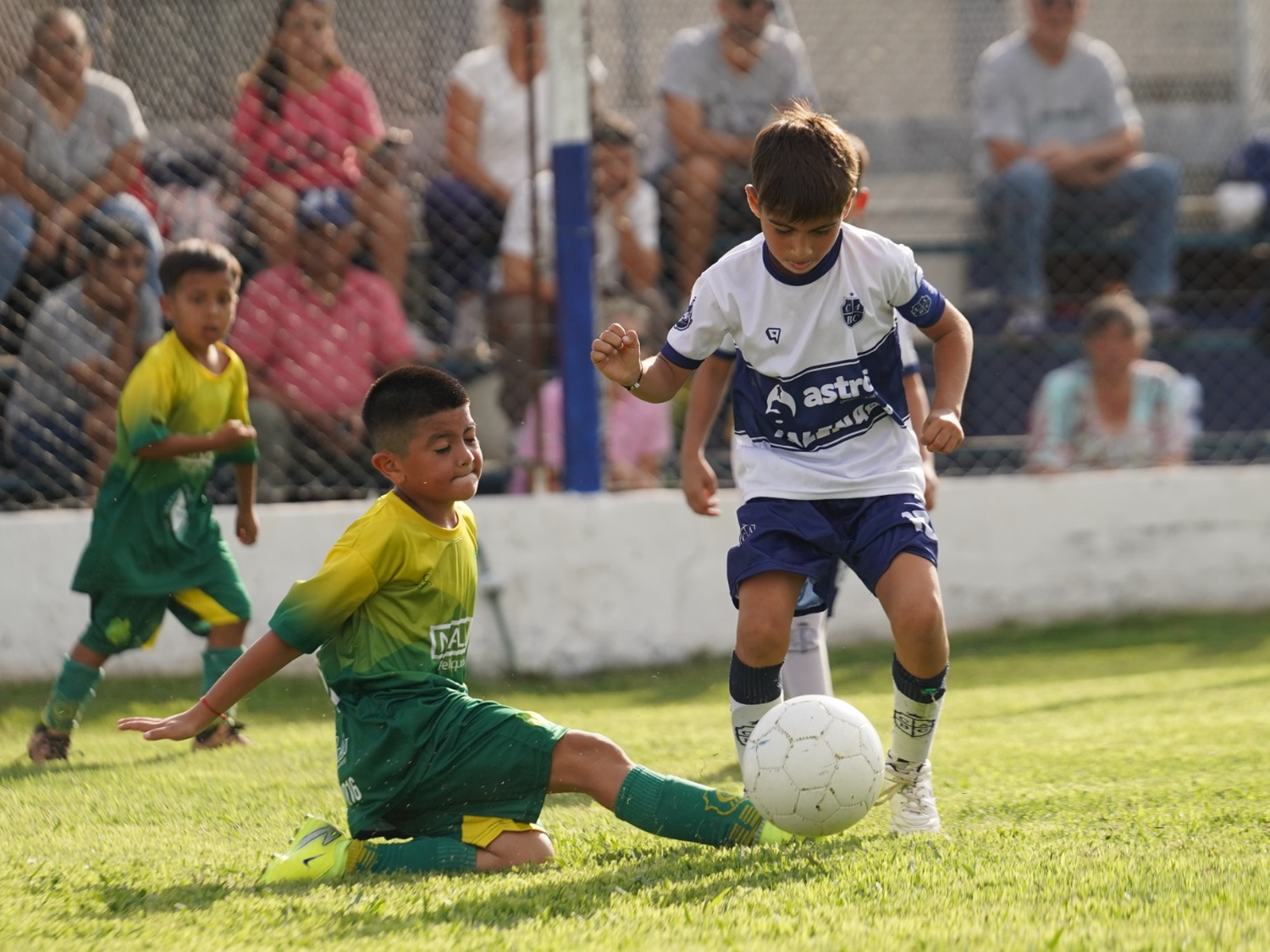 Baby fútbol: se juega la fecha 12