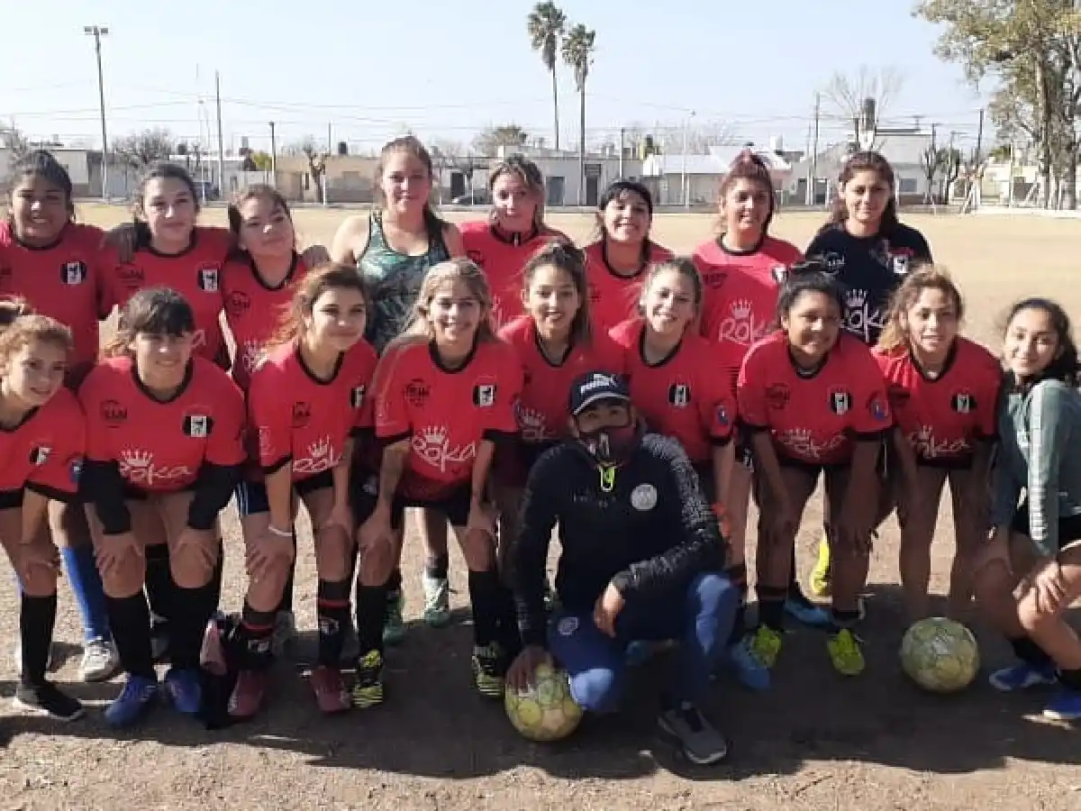 Las chicas del "Defe" hacen su debut