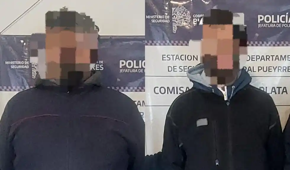 Los sujetos se metieron mercadería debajo de sus prendas.