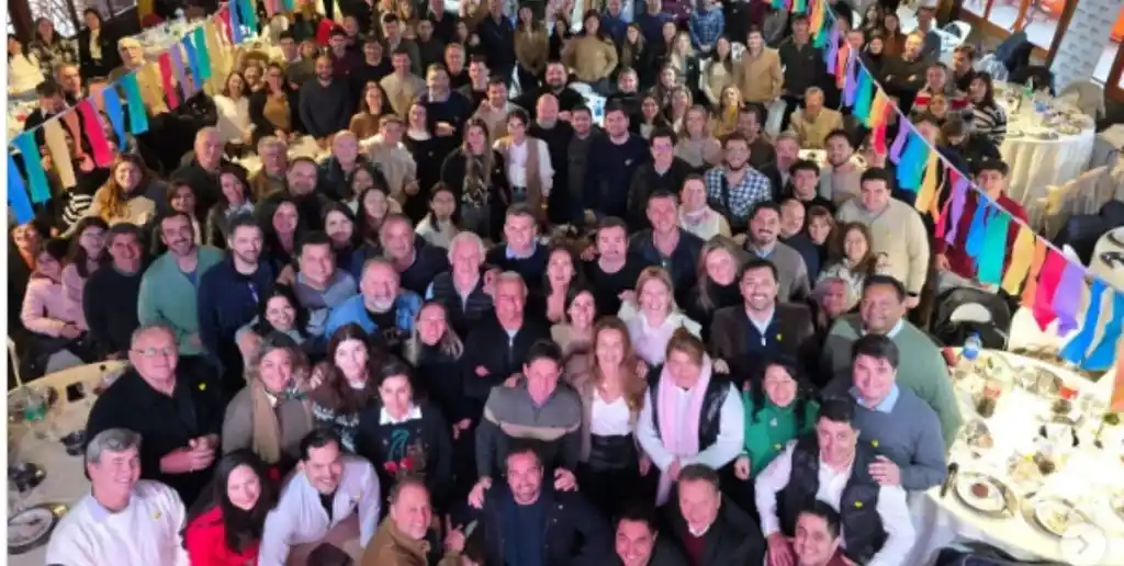 El PRO santafesino definió adherir al frente federal impulsado por los gobernadores.