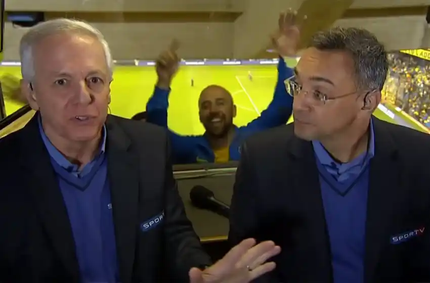 El insólito gesto de un hincha de Boca que interrumpió una trasmisión en vivo desde Brasil