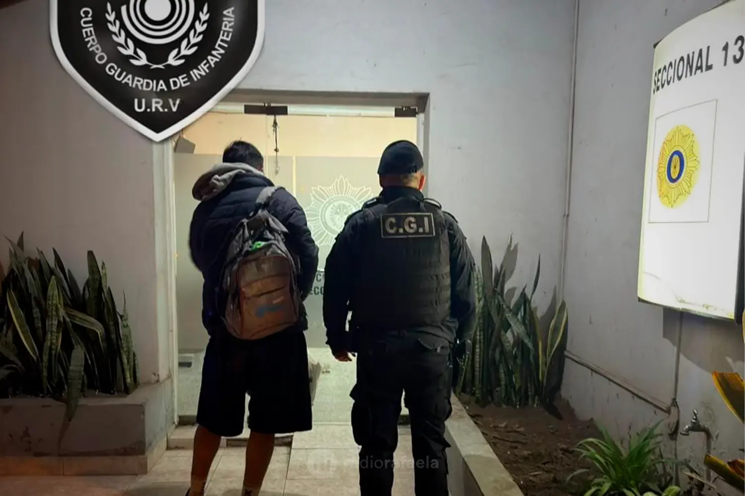 25 personas