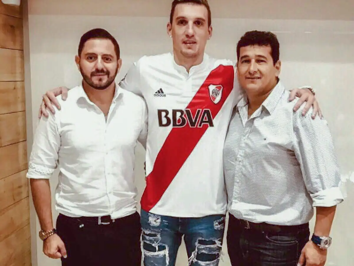 Armani puso la firma