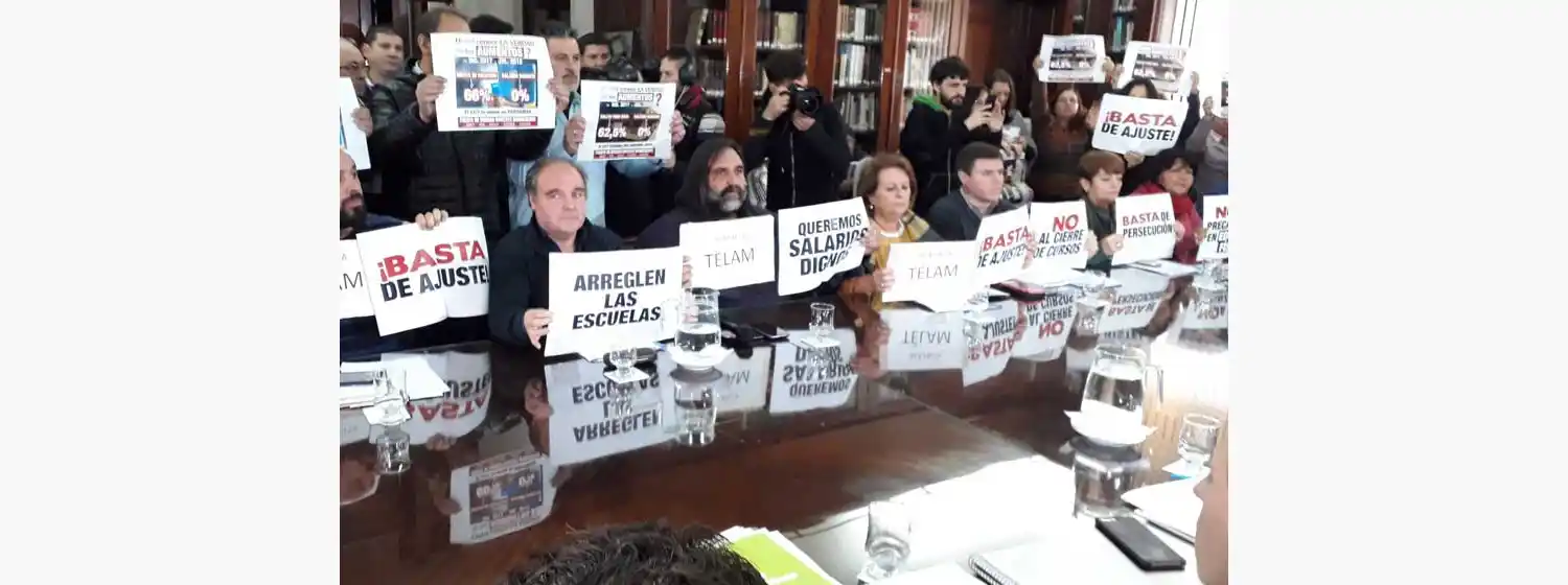 Docentes rechazaron la propuesta y esperan ser convocados el jueves