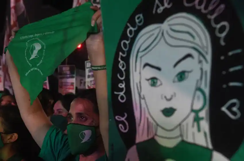 Un juez marplatense ordenó suspender la ley del aborto