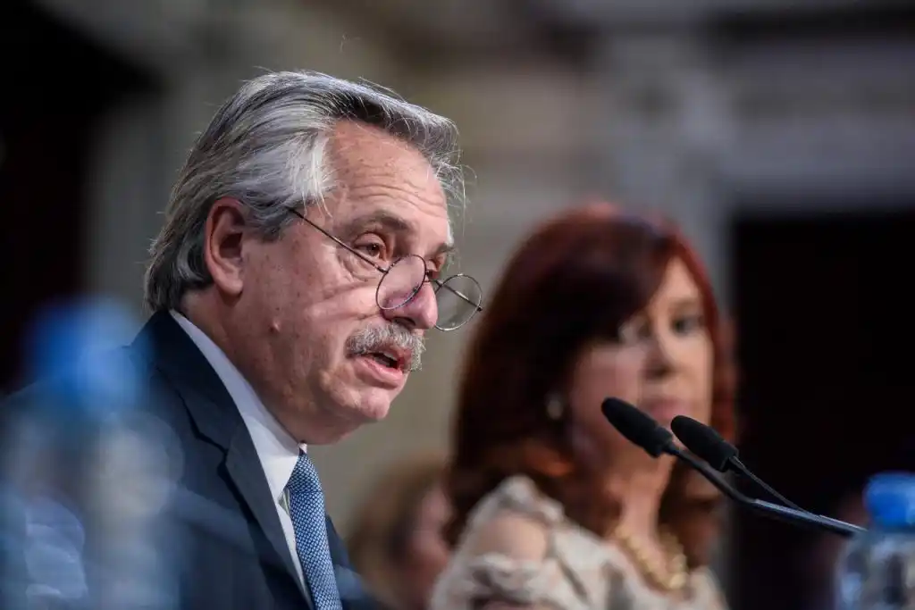 Alberto Fernández impulsará una "querella criminal" por el endeudamiento de Macri