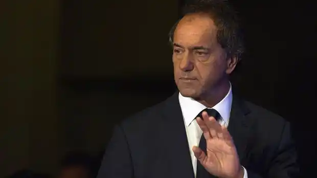 Scioli a Vidal: "Van a tener que implementar el aumento a los docentes por decreto"