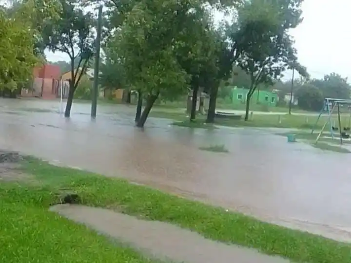 Fuerte temporal de lluvias causó anegamientos en la ciudad