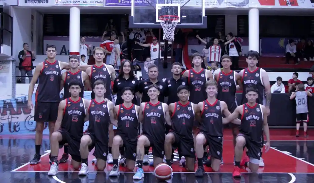 El equipo de Mariano Pinto que debutó en la Liga Federal este domingo (Foto: Prensa Quilmes)