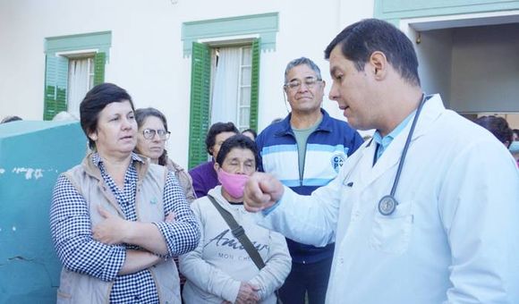 Apoyo al director de salud, víctima de una campaña de difamación