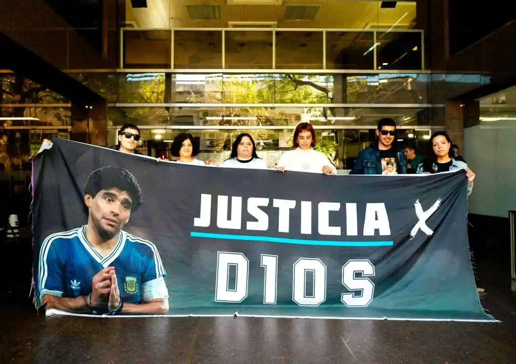 El juicio se realiza en los Tribunales de San Isidro.
