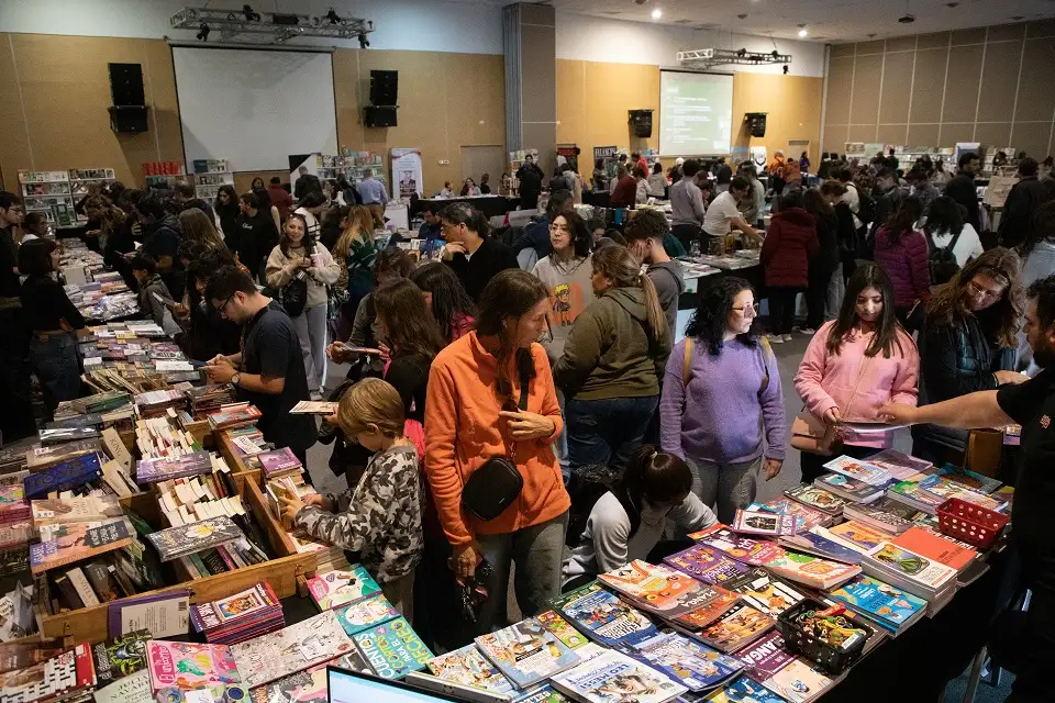 Punto ER: un servicio gratuito para trasladar obras literarias desde Entre Ríos hacia Buenos Aires