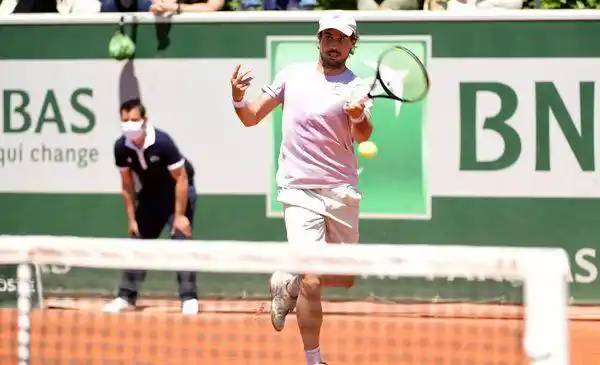 El bahiense Guido Pella debutó con un triunfo en Roland Garros: Le ganó a Daniel Galán y avanzó a segunda ronda