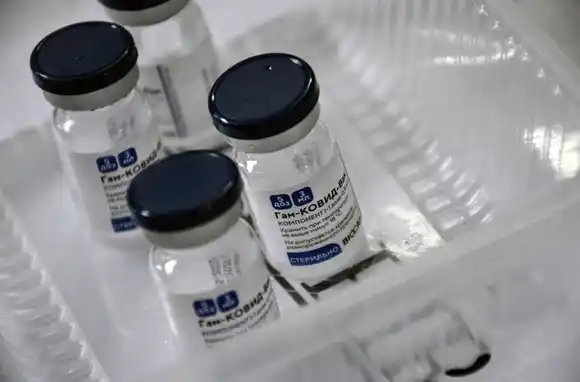 Sale de Ezeiza el segundo vuelo a Moscú para traer más dosis de la vacuna rusa