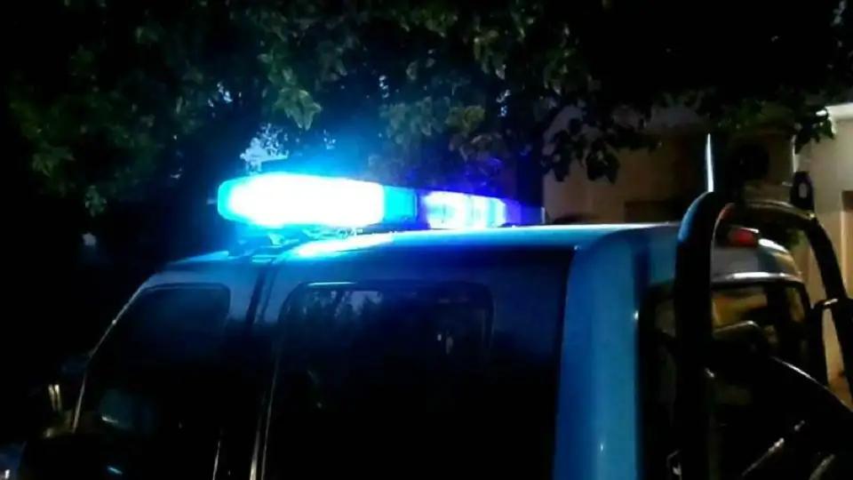 Se enteró que su novia estaba embarazada y la quiso apuñalar