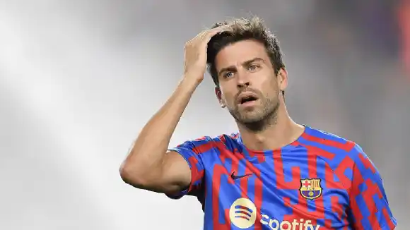 ¡ALLÁ CAYÓ! Así fue la estrepitosa caída de Gerard Piqué en México (+VIDEO)