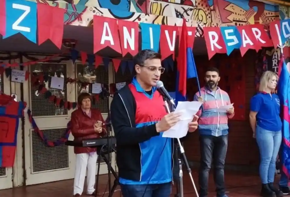 El director de una secundaria de Olavarría sobre la medida anunciada por Alberto Sileoni