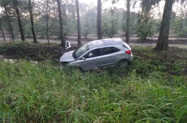 Despistó un auto en ruta 191