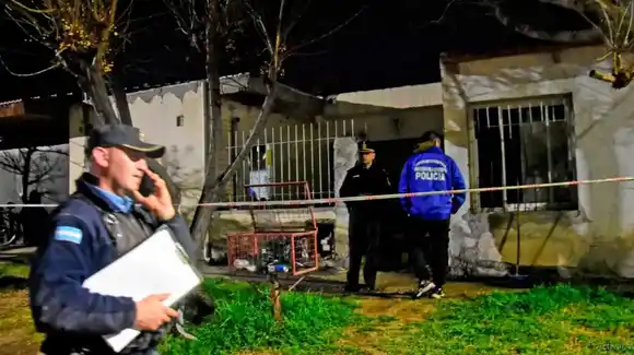 Un hombre roció con nafta y prendió fuego a su hermana y a su sobrina tras una pelea por una herencia familiar