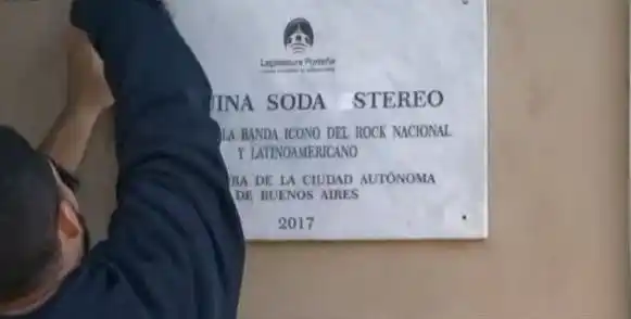 Otra placa con un error increíble en Buenos Aires