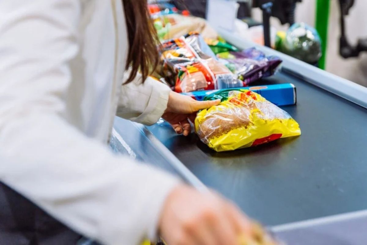 El Gobierno espera una inflación mensual por debajo del 2%.