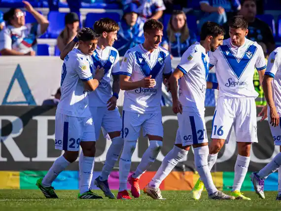Vélez concretó un valioso triunfo ante Godoy Cruz
