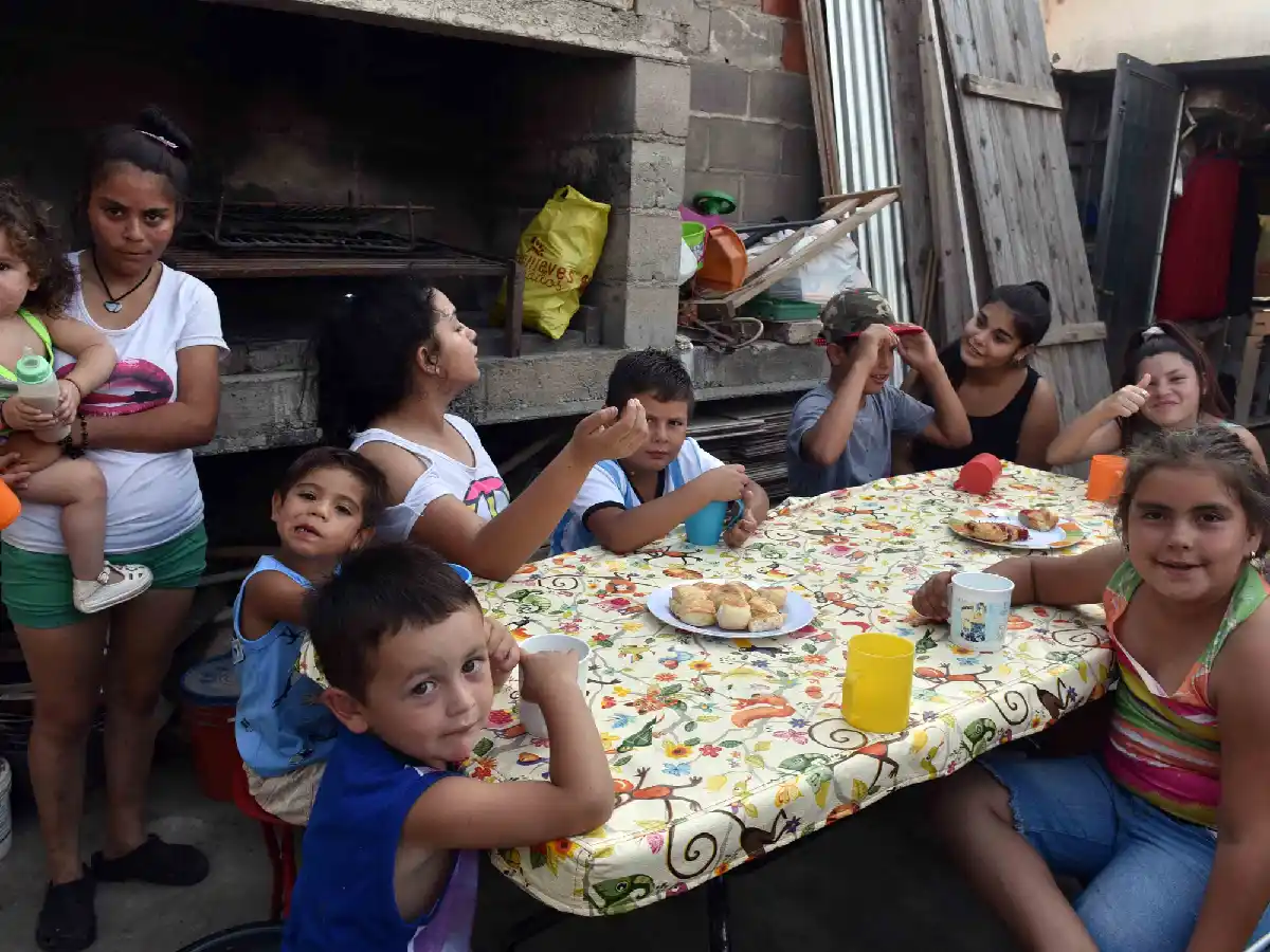 Rinconcito de Luz inició su campaña de útiles escolares  