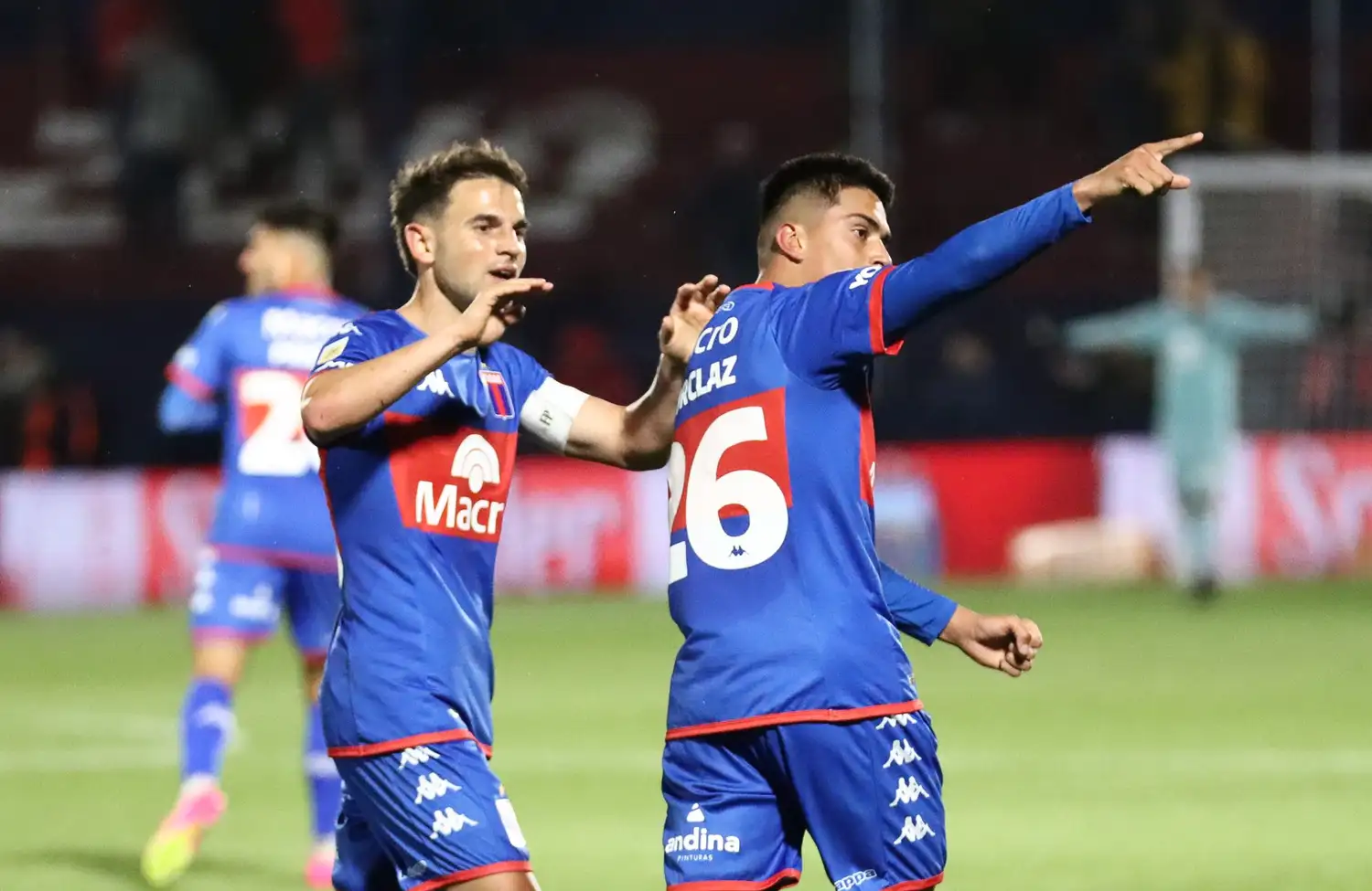 Forclaz festeja el gol que definió el partido.