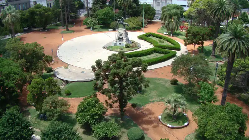 No se construirán cocheras subterráneas en plaza San Martín