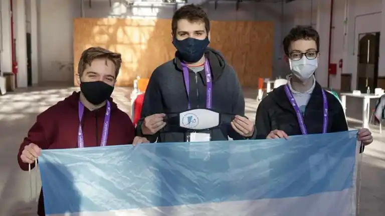 Olimpíada Internacional de Matemática: el equipo argentino ganó una medalla de oro y dos de bronce