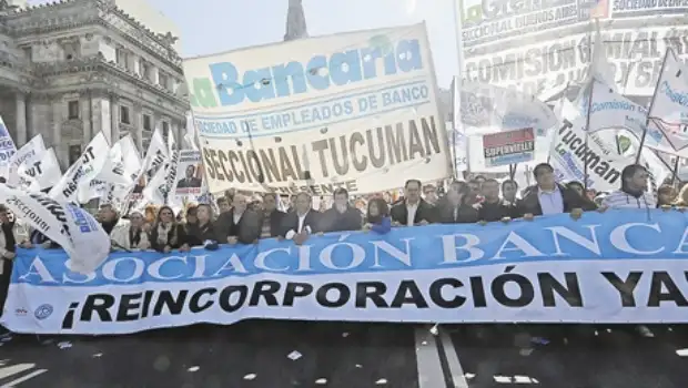 Mañana y pasado sin bancos por paro del gremio