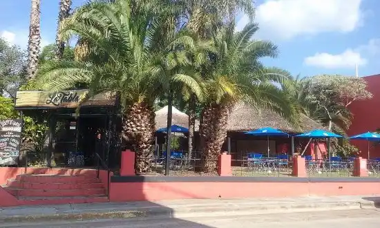 Detuvieron a un hombre que se robó una media res de carne de una parrilla en la zona de la Costanera