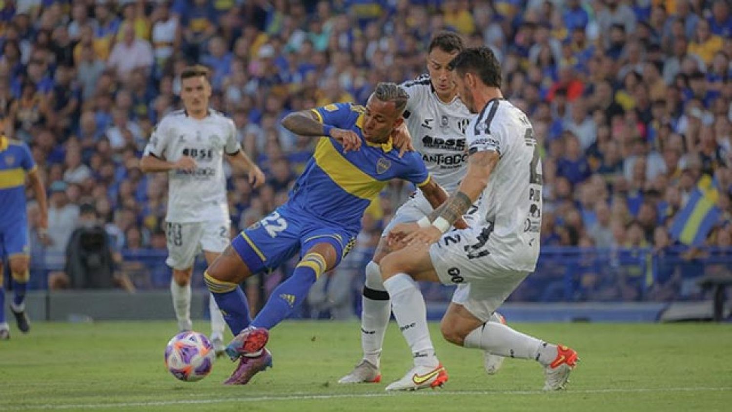 Boca buscará volver al triunfo en su visita a Talleres