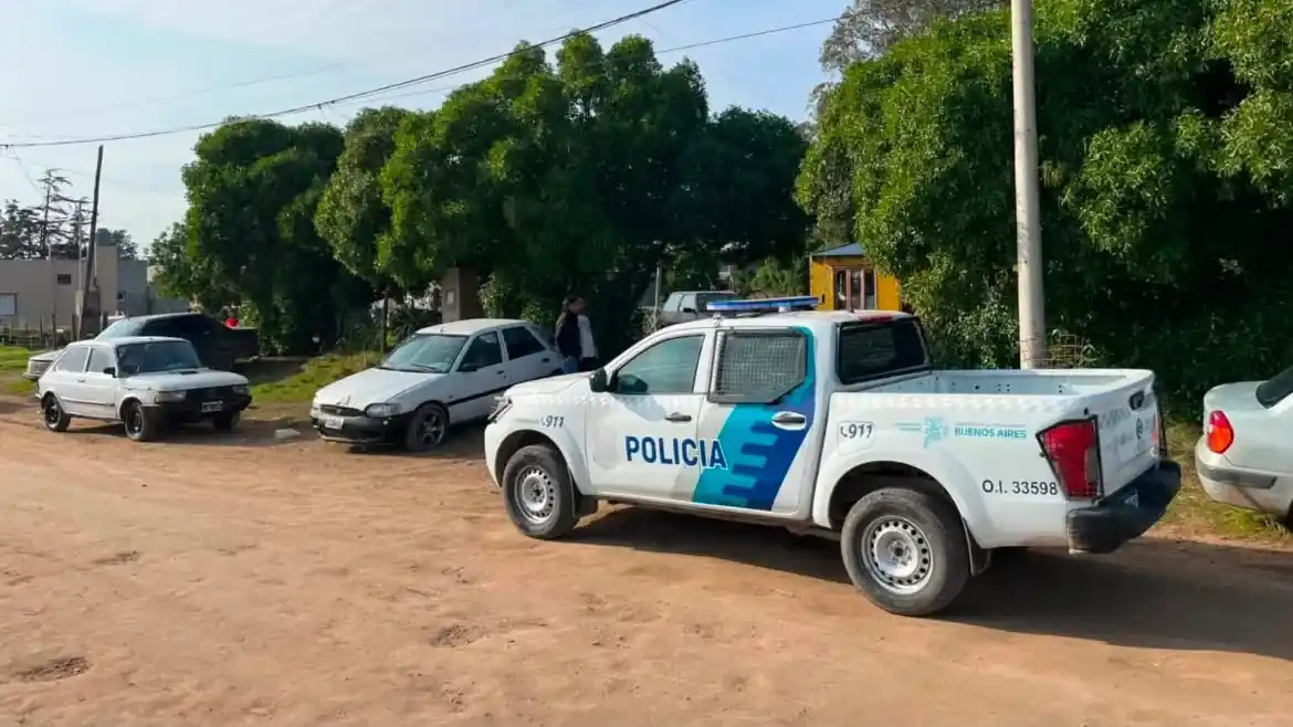San Cayetano: infraccionaron un local de venta de autos y detectaron un vehículo con prohibición para circular