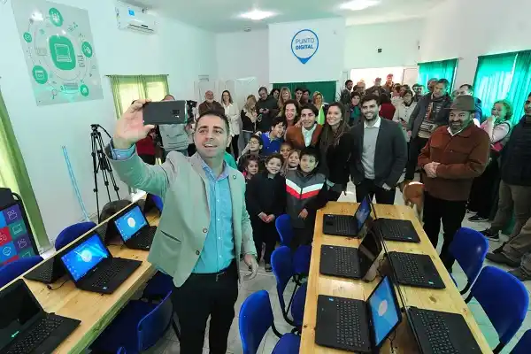 Punto Digital en Pueblo Belgrano: “Desde este espacio se impulsará la alfabetización digital"